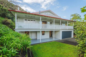 Escape North - 2 - 6 Bedrooms 14 Guests Max